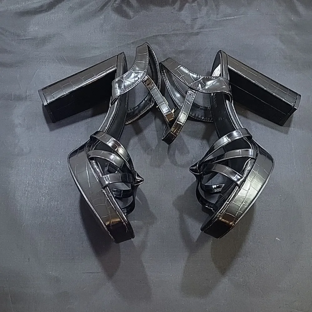 BRAND NEW OLIVIA MILLER HIGH BLOCK HEEL OPEN TOE ADJUSTABLE BUCKLE SANDAL